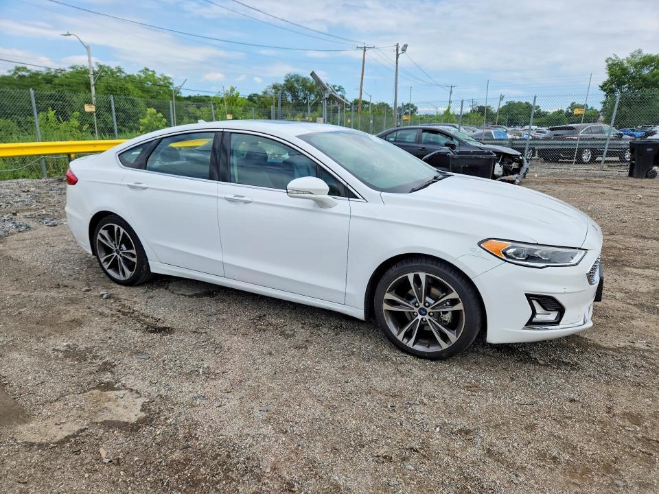 2020 FORD FUSION TITANIUM — Фото 4 из 12