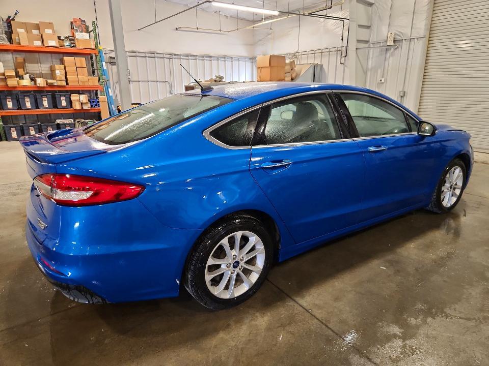 3FA6P0SU7LR126887 2020 FORD FUSION photo no. 3
