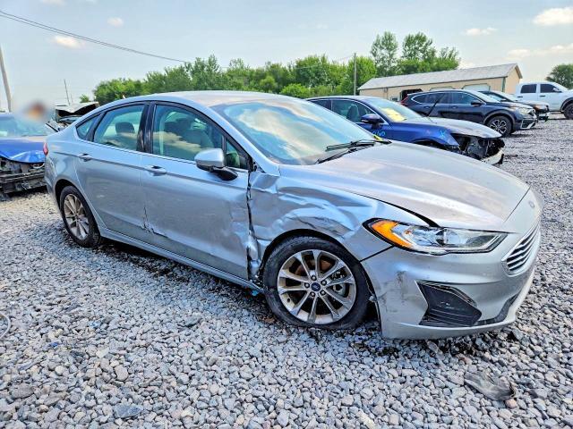 2020 FORD FUSION SE — Фото 4 из 12