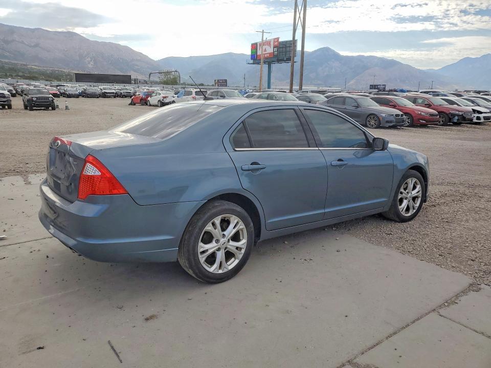 3FAHP0HA8CR285536 2012 FORD FUSION photo no. 3