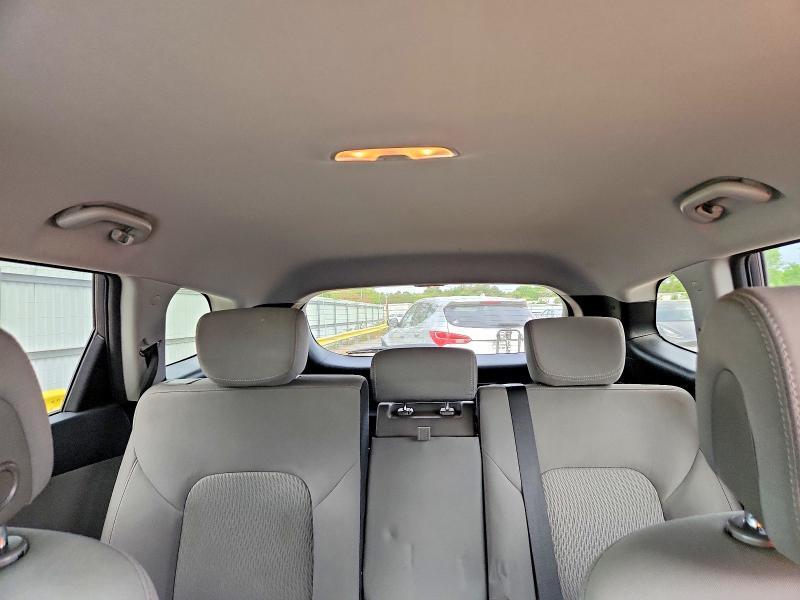 2017 HYUNDAI SANTA FE SE — Фото 10 из 13