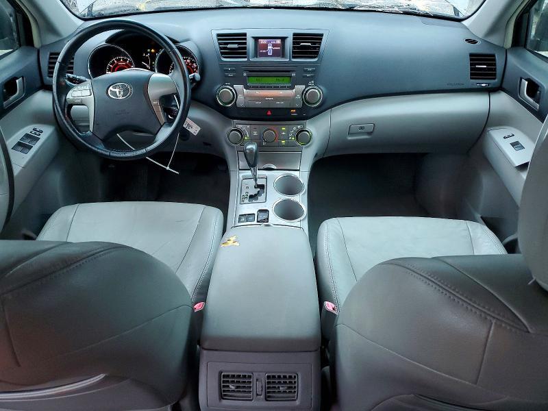 2008 TOYOTA HIGHLANDER SPORT — Фото 8 из 13