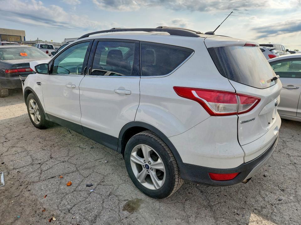2016 FORD ESCAPE SE — Фото 2 из 13