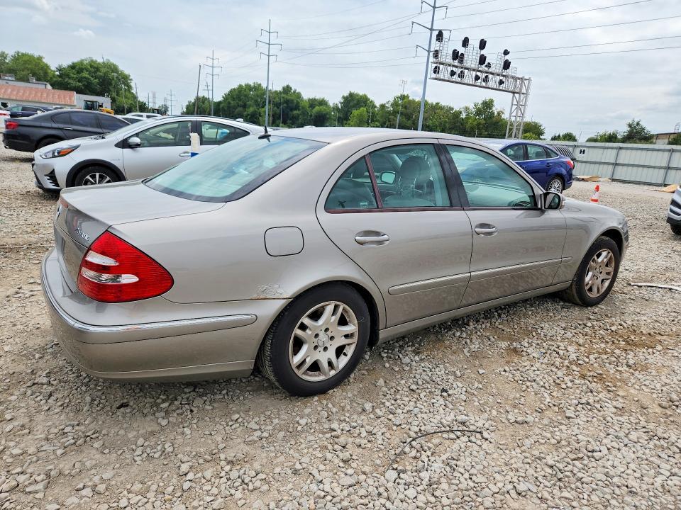 2005 MERCEDES-BENZ E 320 4MATIC — Фото 3 из 12
