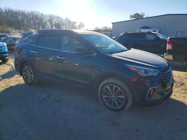 2017 HYUNDAI SANTA FE SE — Фото 4 из 12