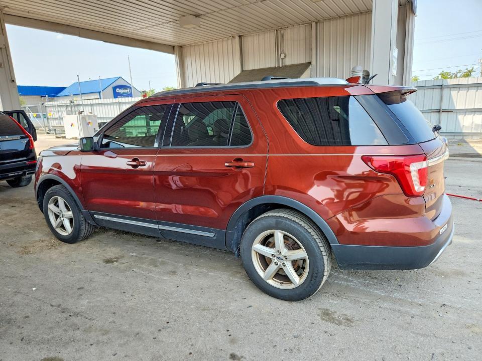 1FM5K8D82GGB04386 2016 FORD EXPLORER photo no. 2