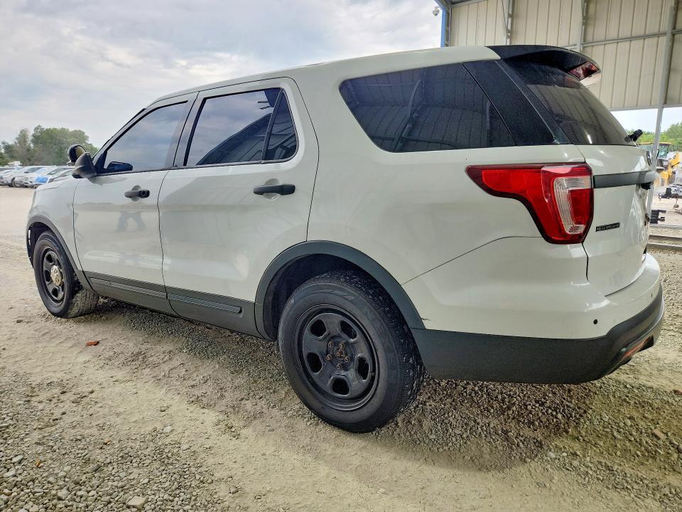 1FM5K8AR5GGA20382 2016 FORD EXPLORER photo no. 2