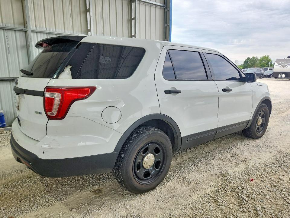 1FM5K8AR5GGA20382 2016 FORD EXPLORER photo no. 3