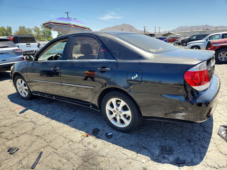 2005 TOYOTA CAMRY XLE V6 — Фото 2 из 12