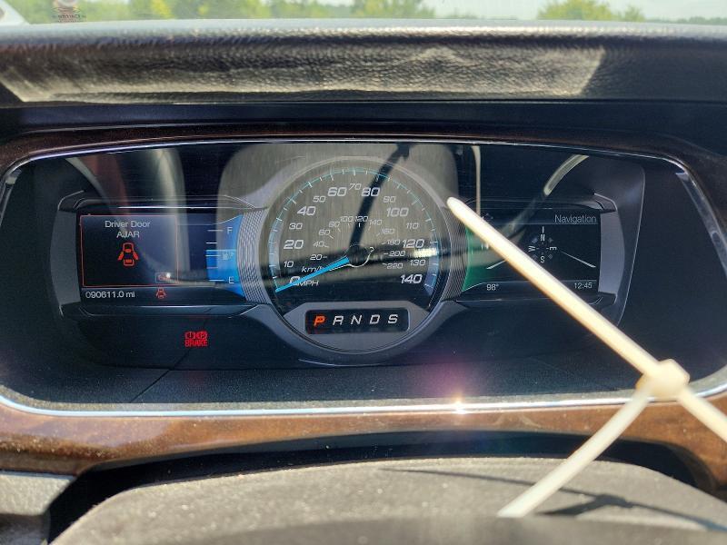 2016 FORD TAURUS LIMITED — Фото 9 из 12