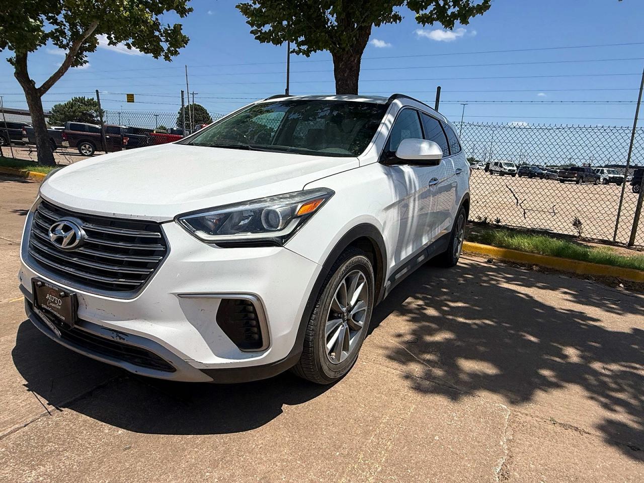 2017 HYUNDAI SANTA FE SE — Фото 2 из 10