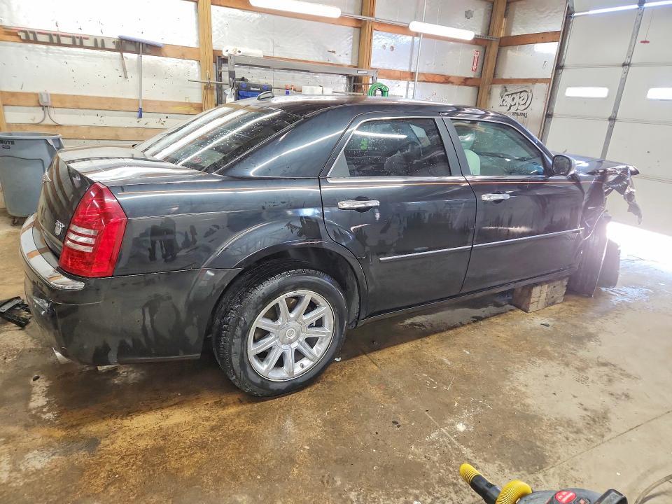 2006 CHRYSLER 300C — Фото 3 из 13