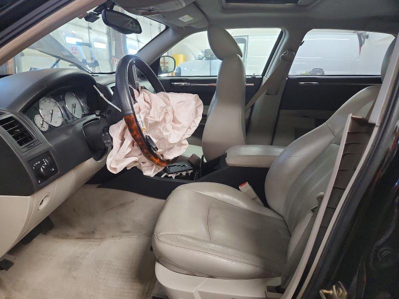 2006 CHRYSLER 300C — Фото 7 из 13