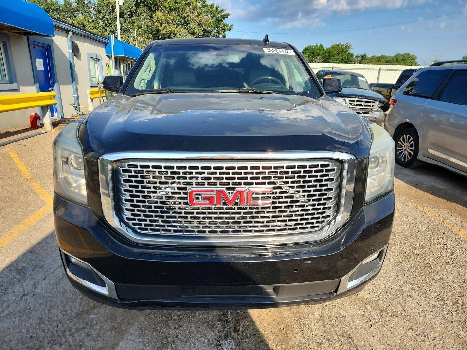 2016 GMC YUKON XL DENALI — Фото 5 из 13