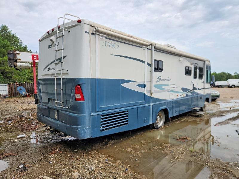 5B4MP67G533366452 2003 WINNEBAGO SUNCRUISER photo no. 4
