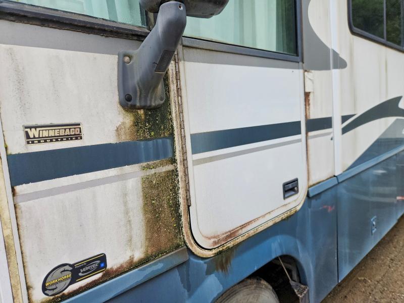 5B4MP67G533366452 2003 WINNEBAGO SUNCRUISER photo no. 9