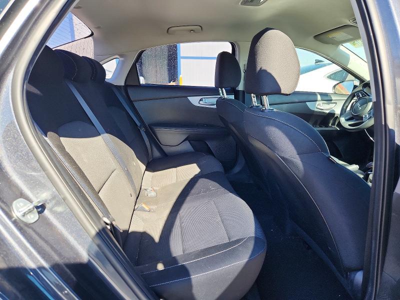 2024 KIA FORTE LX — Фото 10 из 12
