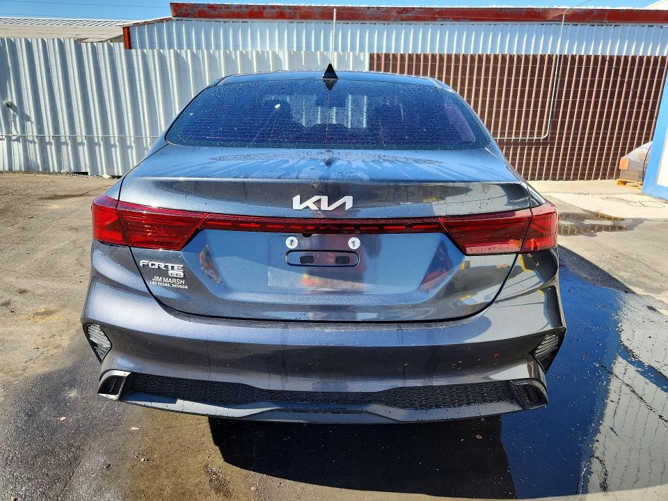 2024 KIA FORTE LX — Фото 6 из 12
