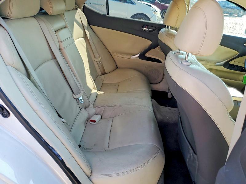 2009 LEXUS IS 250 — Фото 10 из 13