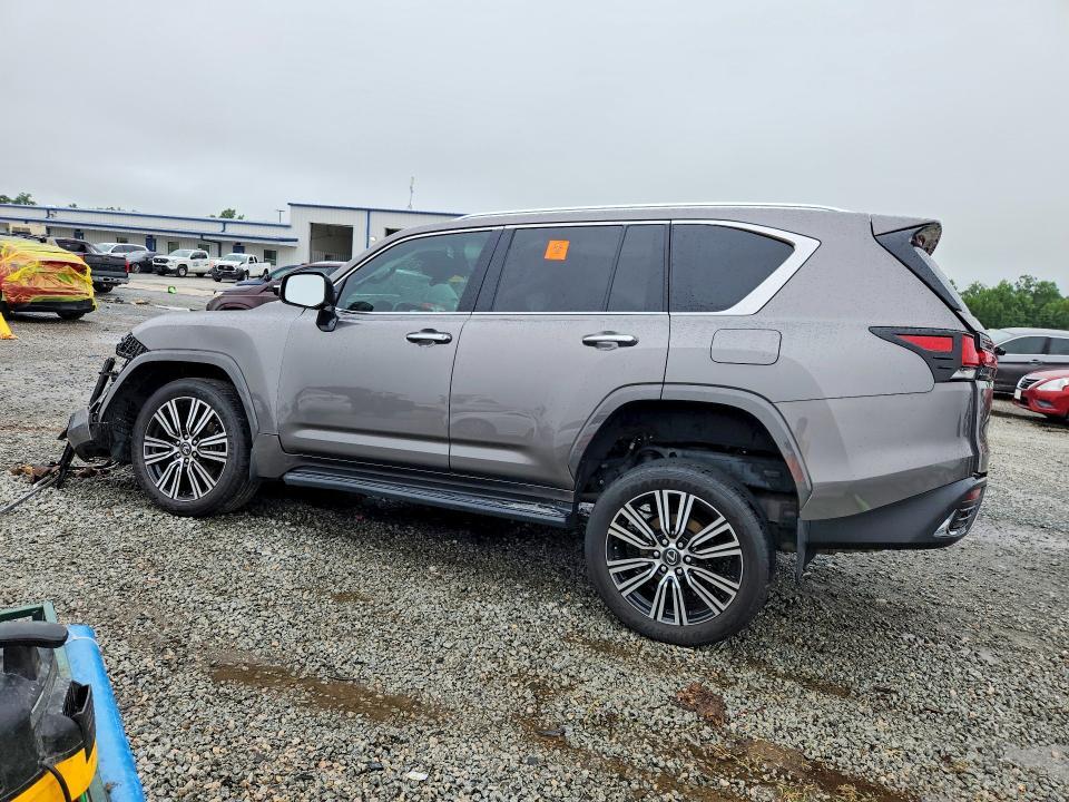 2024 LEXUS LX 600 LUXURY — Фото 2 из 14