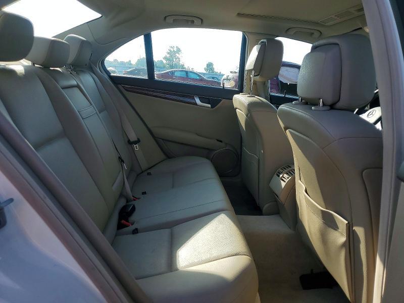 2012 MERCEDES-BENZ C 300 4MATIC — Фото 10 из 12