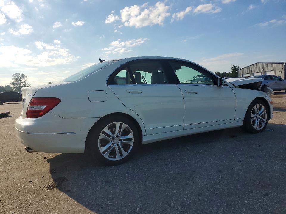 2012 MERCEDES-BENZ C 300 4MATIC — Фото 3 из 12