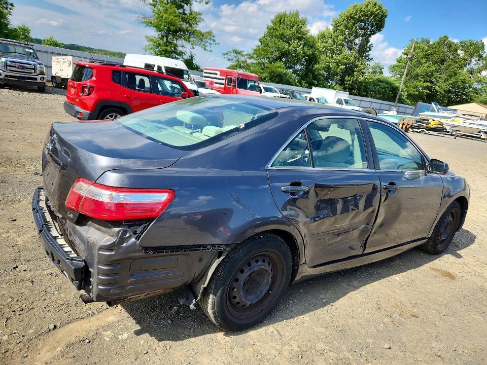 2009 TOYOTA CAMRY — Фото 3 из 12
