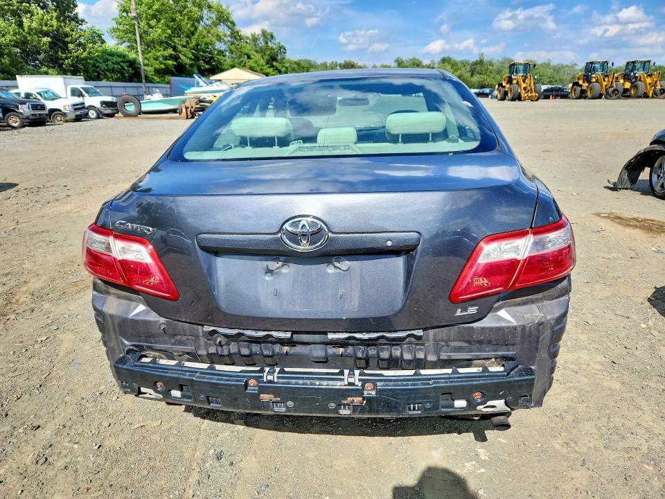 2009 TOYOTA CAMRY — Фото 6 из 12
