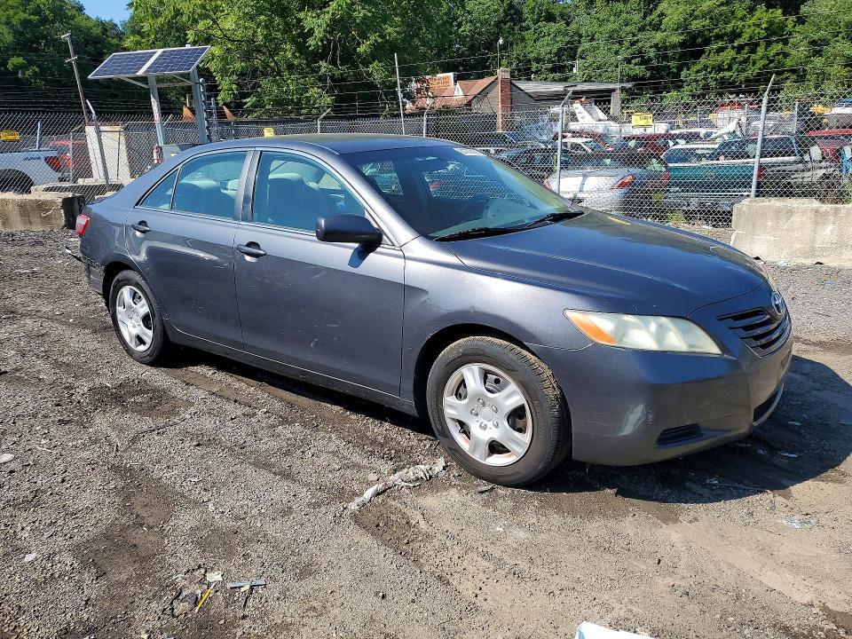 2009 TOYOTA CAMRY LE — Фото 4 из 12