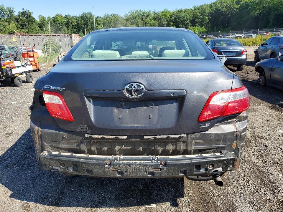 2009 TOYOTA CAMRY LE — Фото 6 из 12