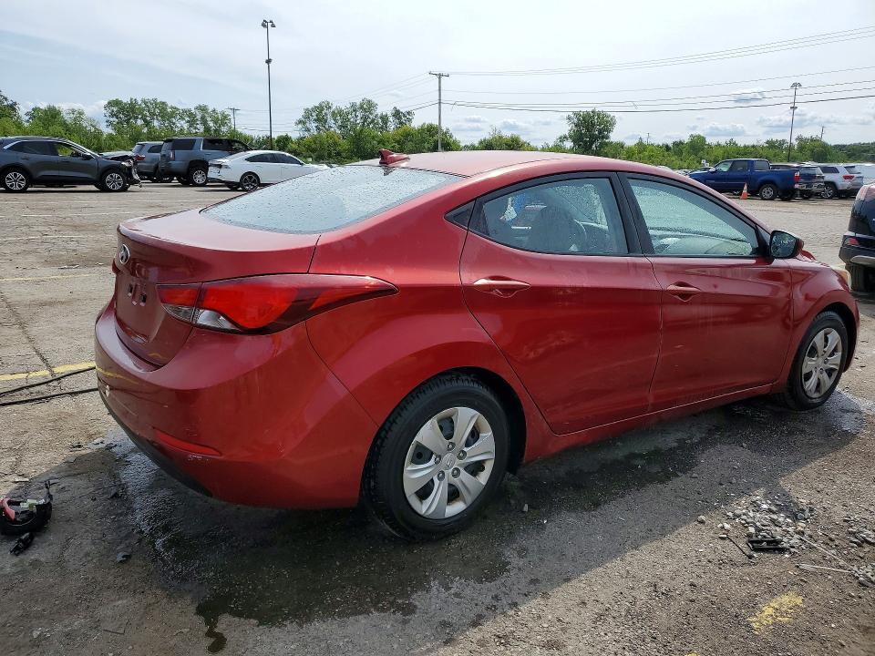 2016 HYUNDAI ELANTRA SE — Фото 3 из 12