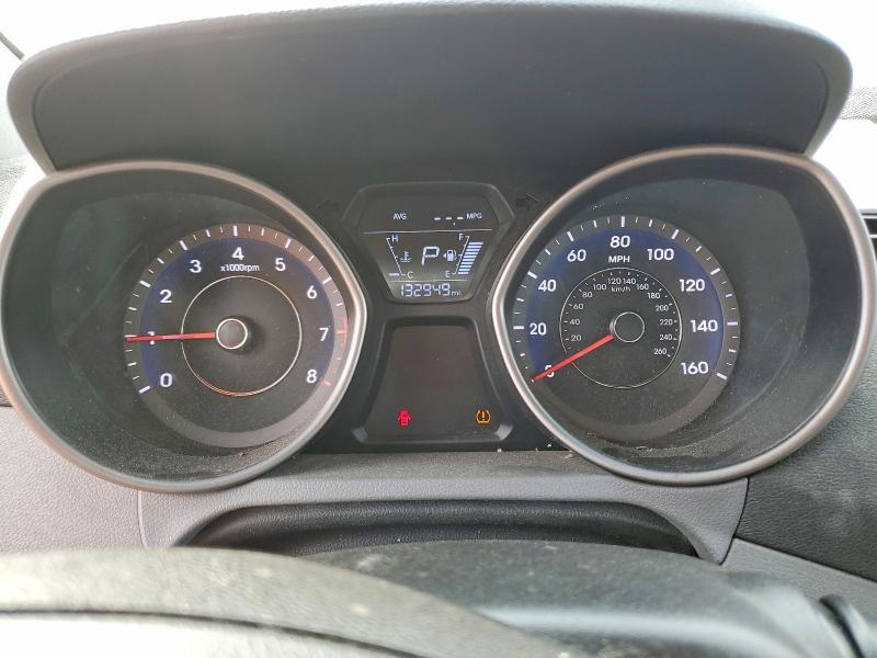 2016 HYUNDAI ELANTRA SE — Фото 9 из 12