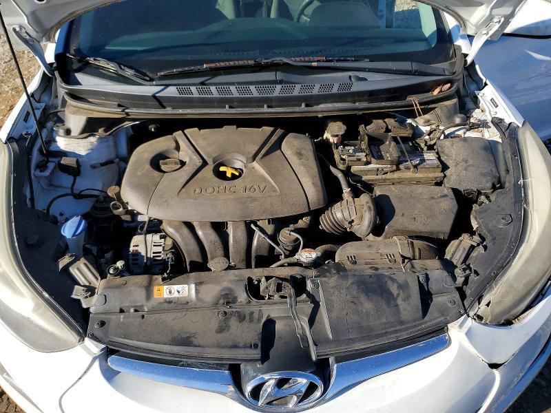 5NPDH4AE4GH726212 2016 HYUNDAI ELANTRA photo no. 11