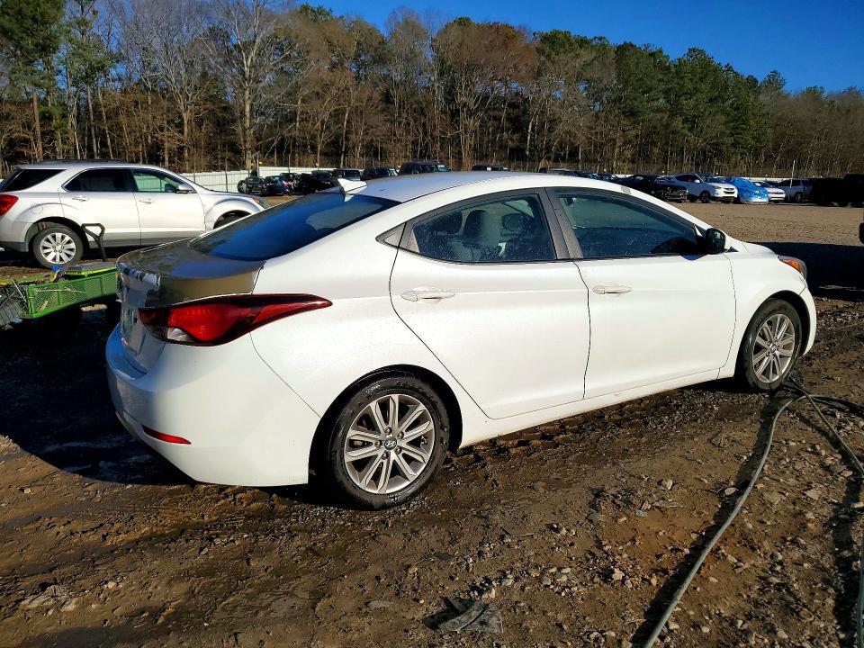 5NPDH4AE4GH726212 2016 HYUNDAI ELANTRA photo no. 3