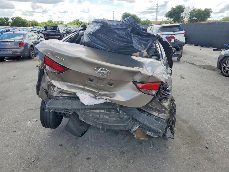 5NPDH4AE1GH709500 2016 HYUNDAI ELANTRA photo no. 6
