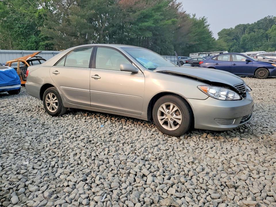 2006 TOYOTA CAMRY LE V6 — Фото 4 из 12