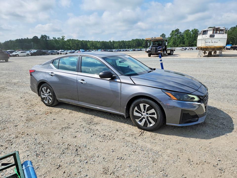 2024 NISSAN ALTIMA S — Фото 4 из 12
