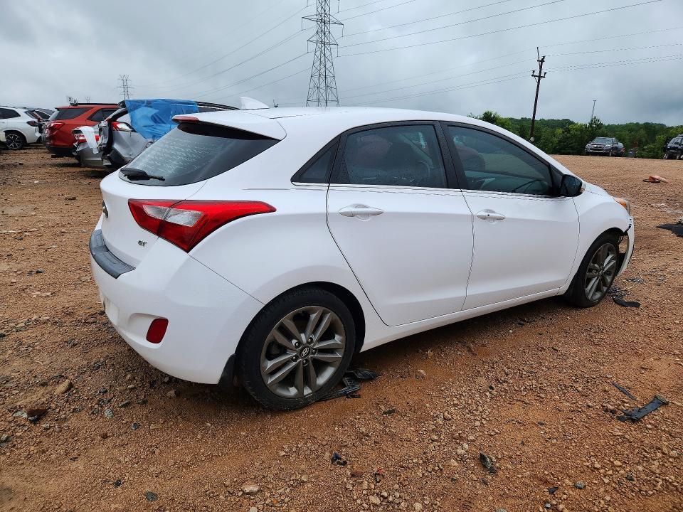 2016 HYUNDAI ELANTRA GT BASE — Фото 3 из 12