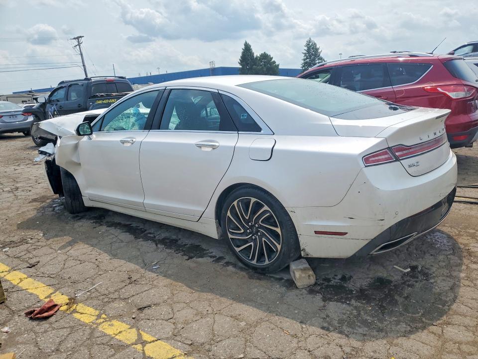 2020 LINCOLN MKZ — Фото 2 из 12