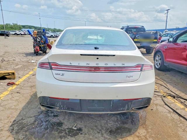 2020 LINCOLN MKZ — Фото 6 из 12