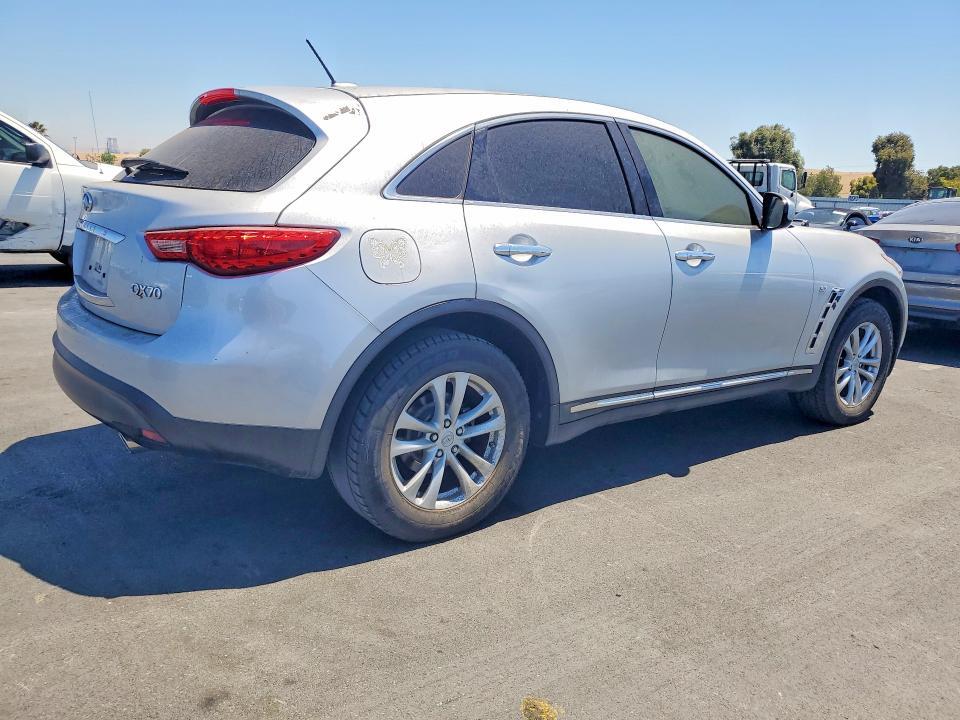 2016 INFINITI QX70 BASE — Фото 3 из 12