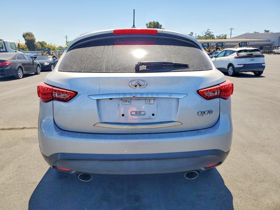 2016 INFINITI QX70 BASE — Фото 6 из 12