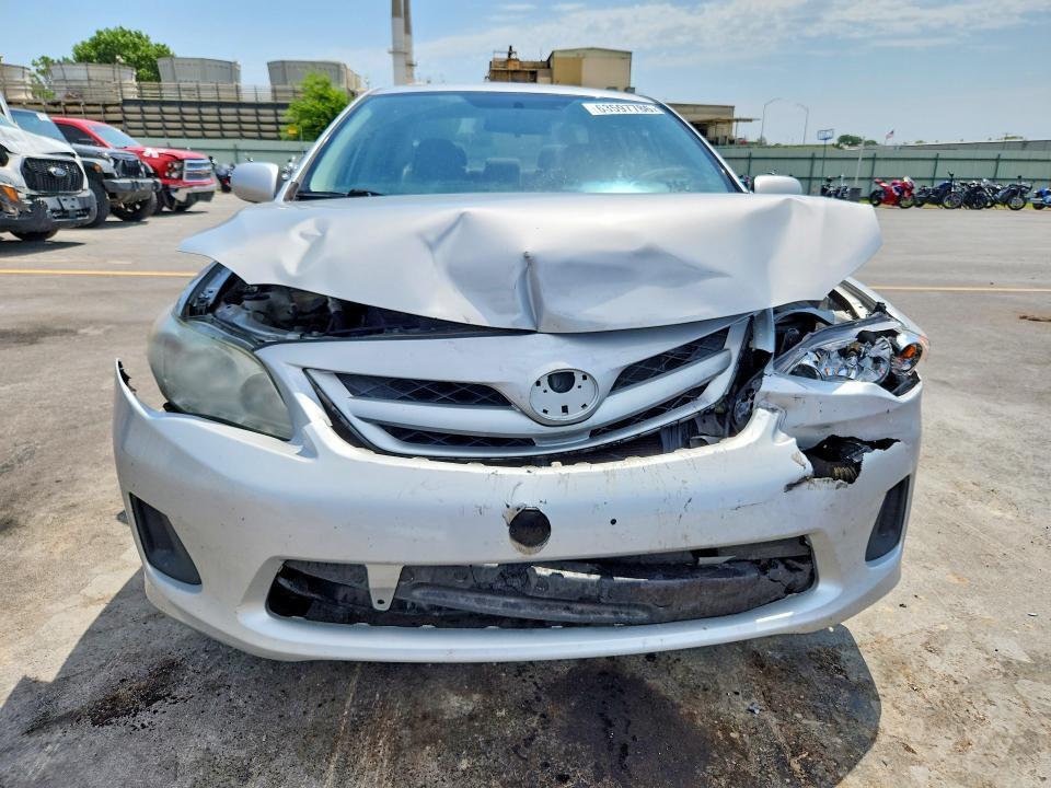 5YFBU4EE6CP071562 2012 TOYOTA COROLLA photo no. 5