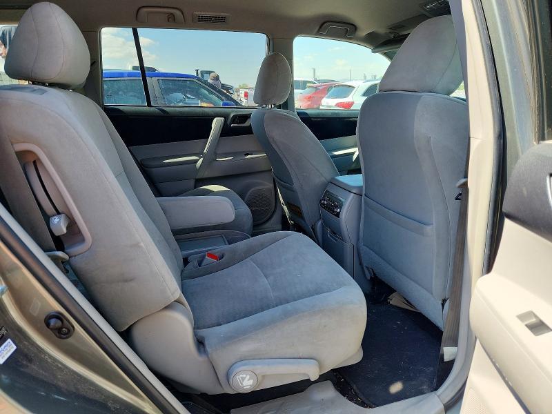 2012 TOYOTA HIGHLANDER BASE — Фото 11 из 13