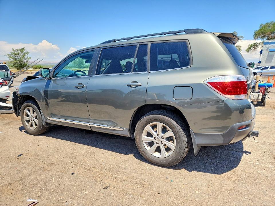 2012 TOYOTA HIGHLANDER BASE — Фото 2 из 13