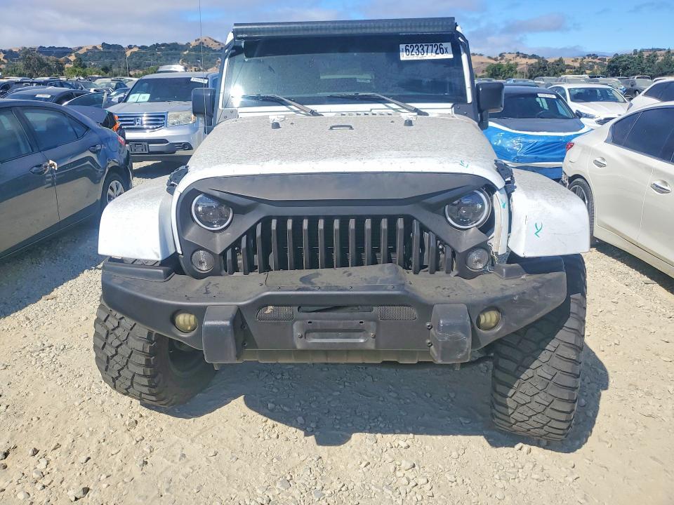 2016 JEEP WRANGLER UNLIMITED — Фото 5 из 12