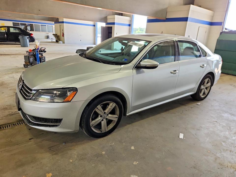 1VWBH7A39CC081132 2012 VOLKSWAGEN PASSAT photo no. 1