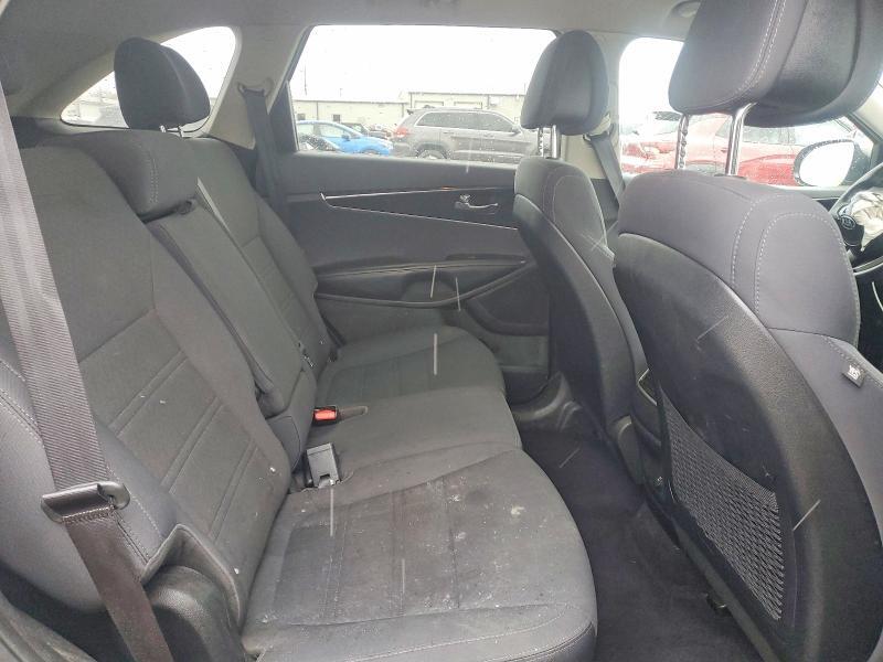 2016 KIA SORENTO L — Фото 10 из 13
