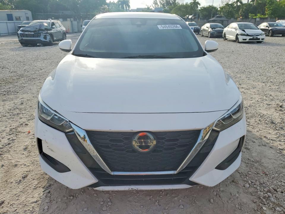 2020 NISSAN SENTRA SV — Фото 5 из 12