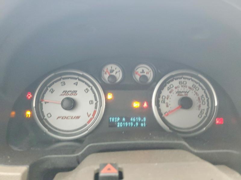 2010 FORD FOCUS SE — Фото 9 из 12
